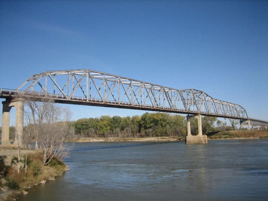 Missouri River Bridge at Decatur to Close for 28 Days